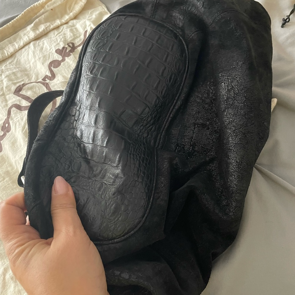 Used , good conditions . Has a dust bag